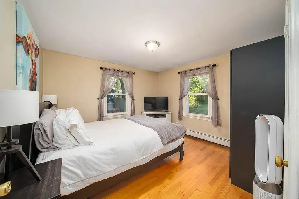 36 Bowen Briggs Avenue Warwick RI 02886