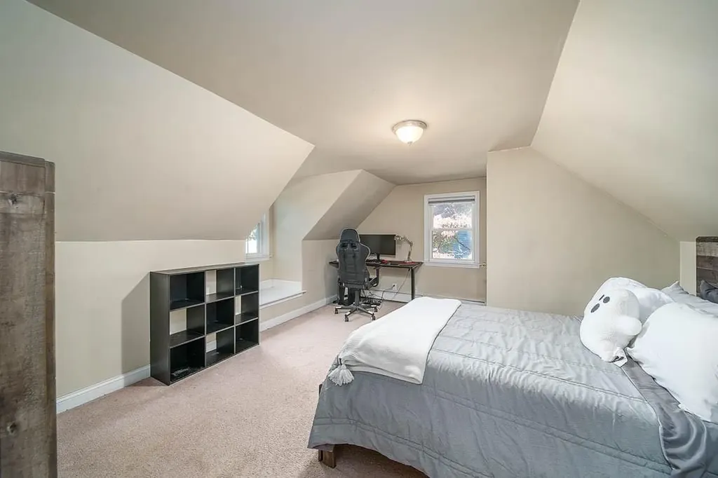 36 Bowen Briggs Avenue Warwick RI 02886