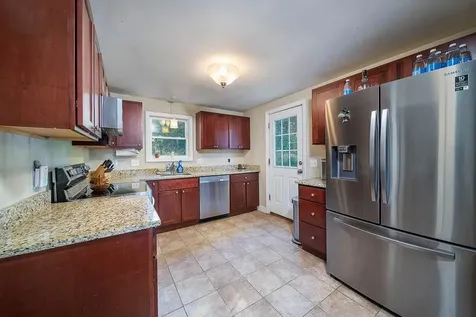 36 Bowen Briggs Avenue Warwick RI 02886