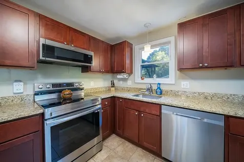 36 Bowen Briggs Avenue Warwick RI 02886