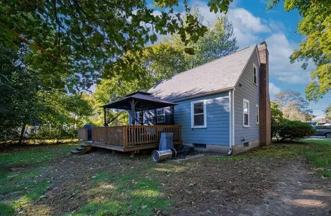 36 Bowen Briggs Avenue Warwick RI 02886