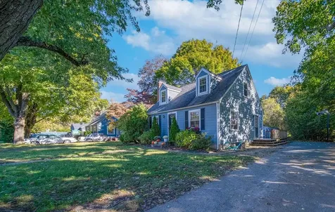 36 Bowen Briggs Avenue Warwick RI 02886