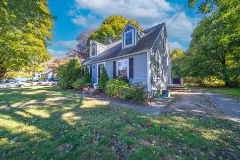 36 Bowen Briggs Avenue Warwick RI 02886