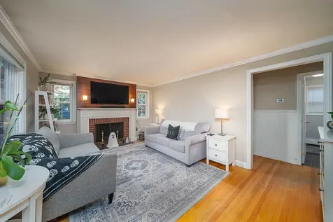 36 Bowen Briggs Avenue Warwick RI 02886