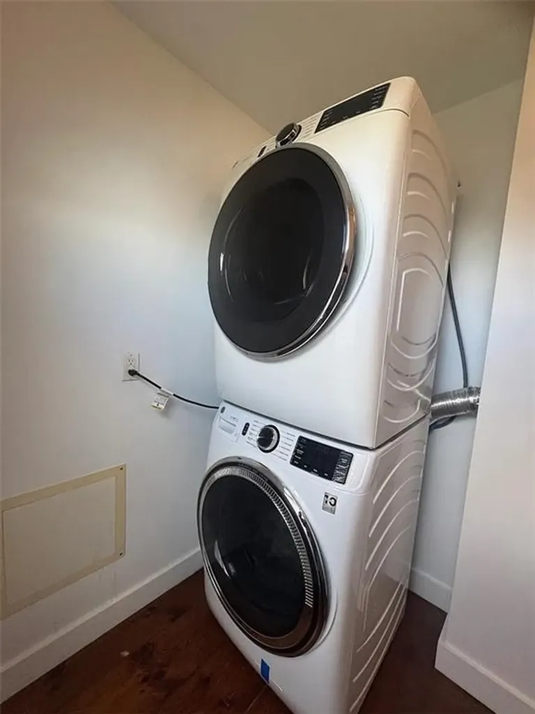67 Lawrence Court Tiverton RI 02878
