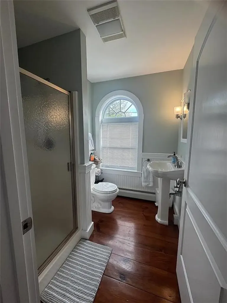 67 Lawrence Court Tiverton RI 02878