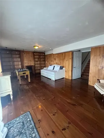 67 Lawrence Court Tiverton RI 02878