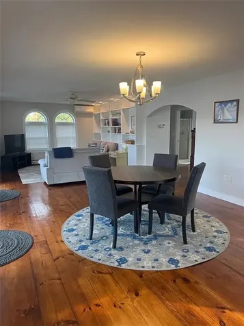 67 Lawrence Court Tiverton RI 02878