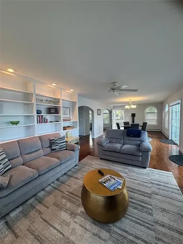 67 Lawrence Court Tiverton RI 02878