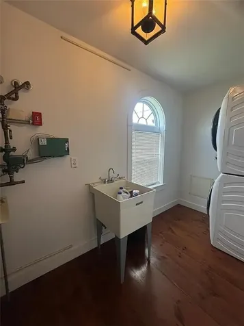 67 Lawrence Court Tiverton RI 02878