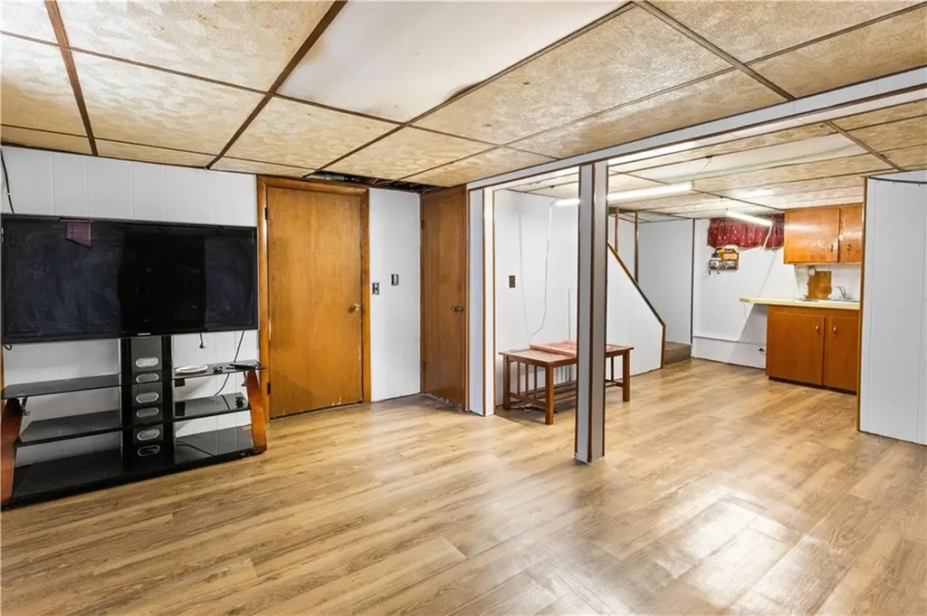 85 Winthrop Avenue Providence RI 02908