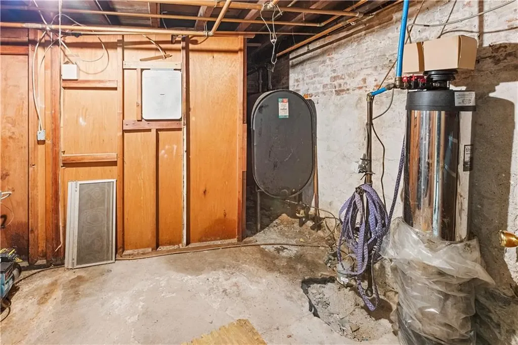 85 Winthrop Avenue Providence RI 02908