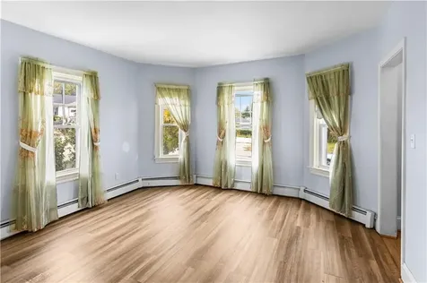 85 Winthrop Avenue Providence RI 02908