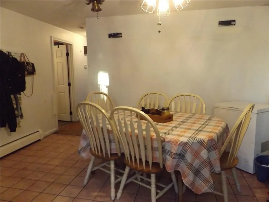 58 Rosella Avenue Pawtucket RI 02861