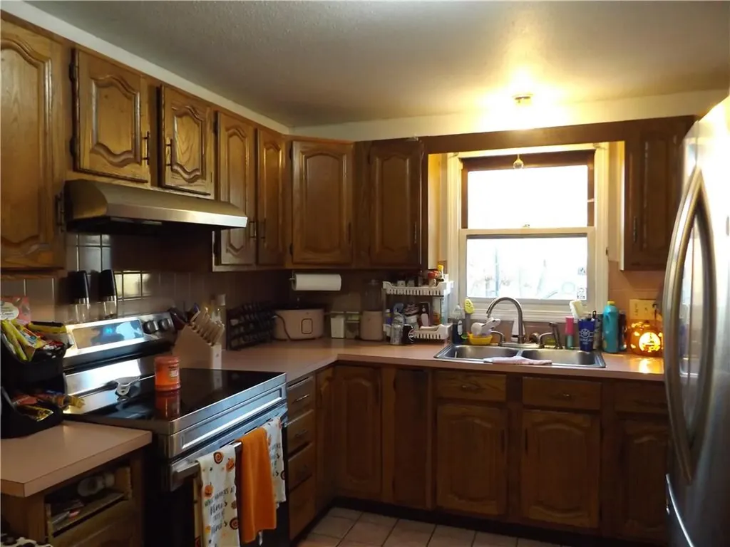 58 Rosella Avenue Pawtucket RI 02861