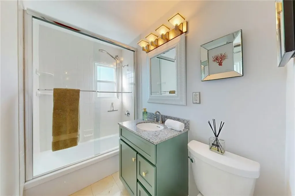 43 Bullocks Point Avenue East Providence RI 02915