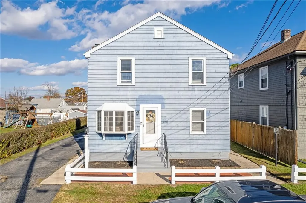 98 Dodge Street Pawtucket RI 02860