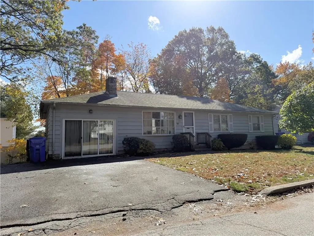 33 Howard Avenue North Providence RI 02911