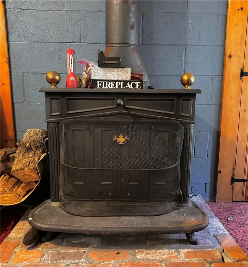 33 Howard Avenue North Providence RI 02911