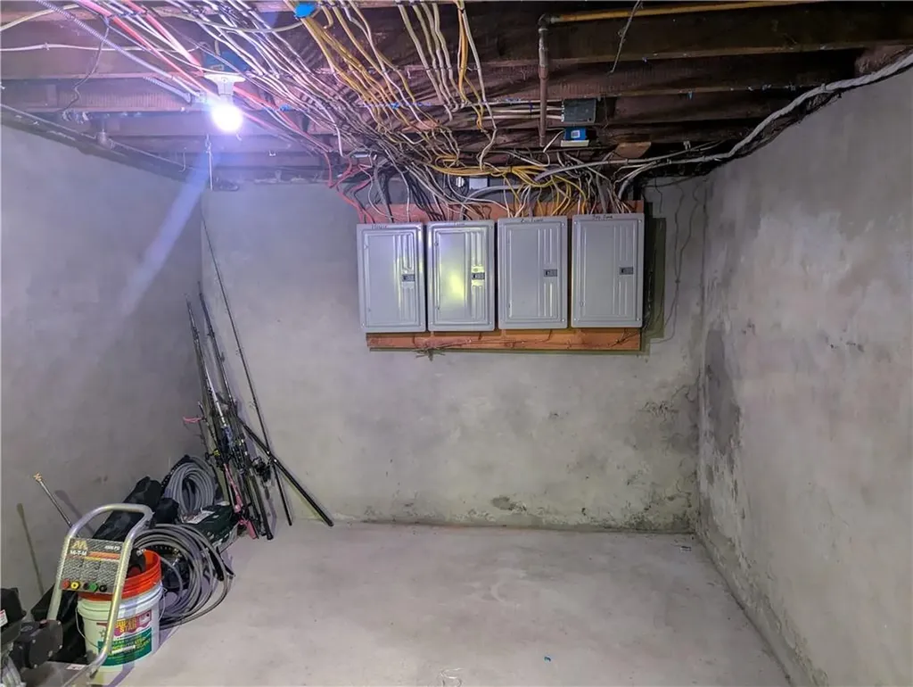 47 Alverson Avenue Providence RI 02909