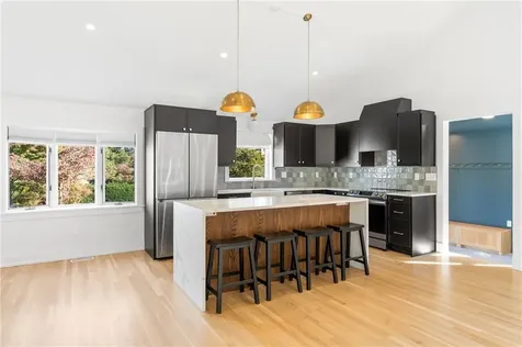 7 Carpenter Avenue Barrington RI 02806