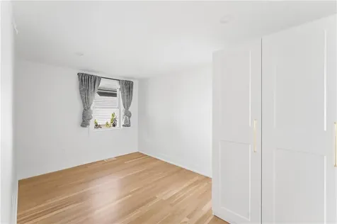 7 Carpenter Avenue Barrington RI 02806