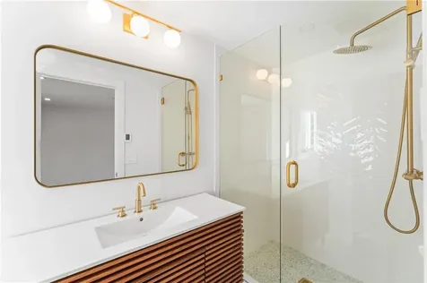 7 Carpenter Avenue Barrington RI 02806