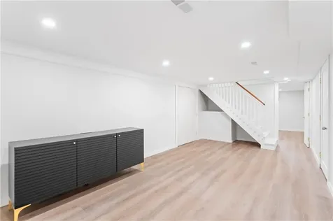 7 Carpenter Avenue Barrington RI 02806