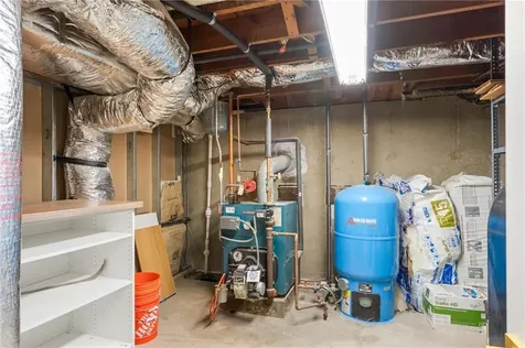 7 Carpenter Avenue Barrington RI 02806