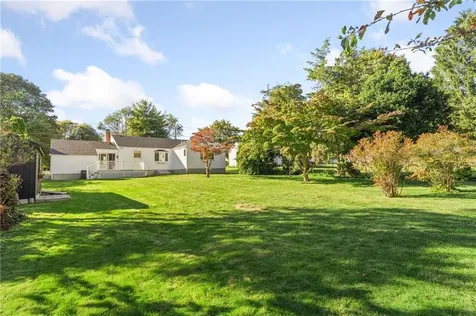 7 Carpenter Avenue Barrington RI 02806