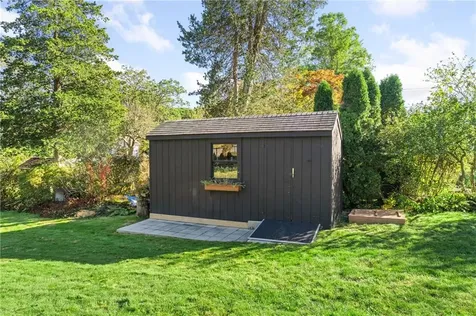 7 Carpenter Avenue Barrington RI 02806