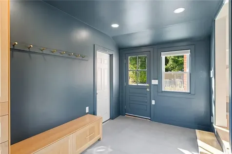 7 Carpenter Avenue Barrington RI 02806