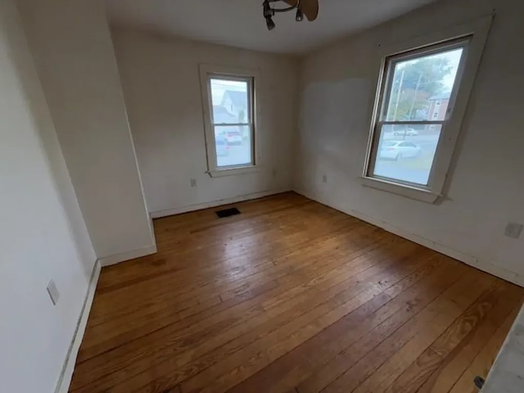179 Columbine Avenue Pawtucket RI 02861