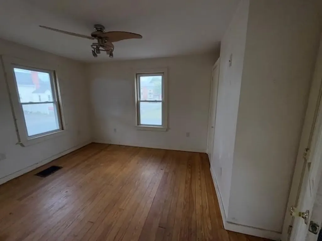179 Columbine Avenue Pawtucket RI 02861