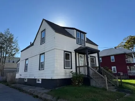 179 Columbine Avenue Pawtucket RI 02861