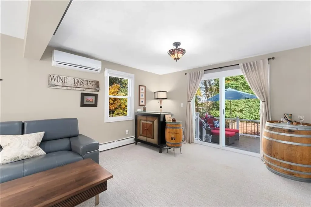 180 Boulder View Drive Warwick RI 02886