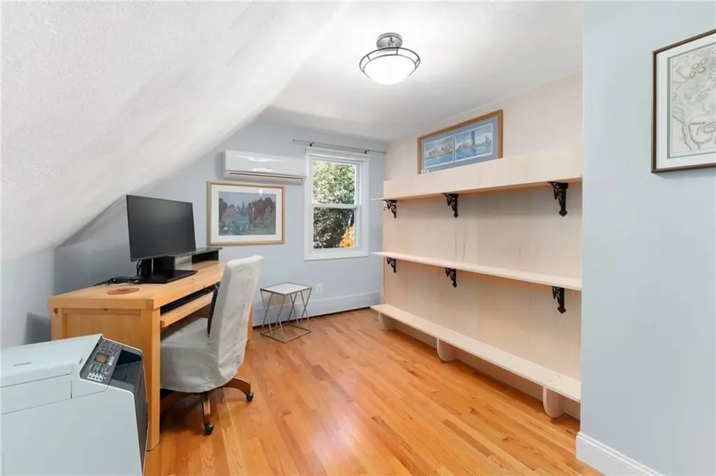 180 Boulder View Drive Warwick RI 02886