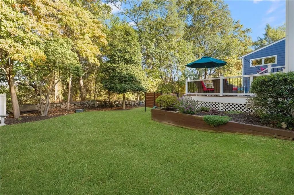 180 Boulder View Drive Warwick RI 02886