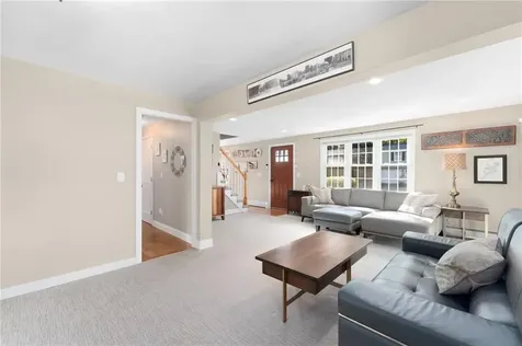 180 Boulder View Drive Warwick RI 02886