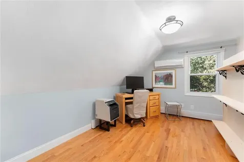 180 Boulder View Drive Warwick RI 02886