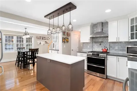 180 Boulder View Drive Warwick RI 02886