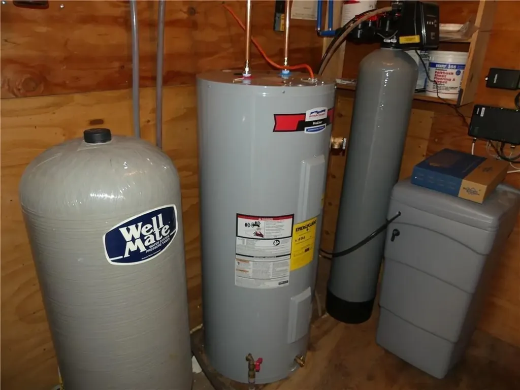 188 Danielson Pike Foster RI 02825