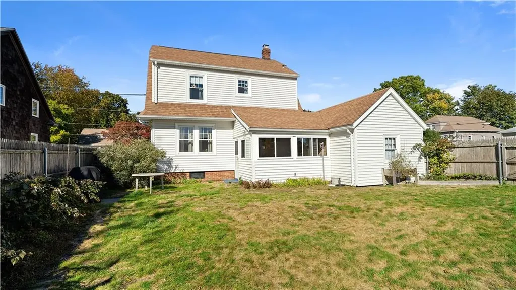 8 Atlantic Avenue Warwick RI 02888