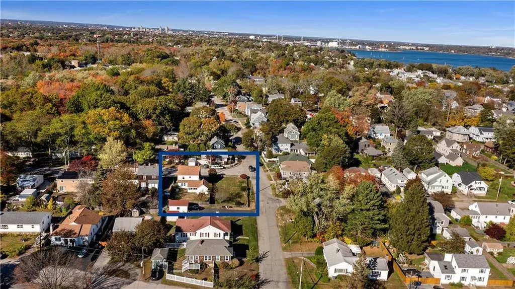 8 Atlantic Avenue Warwick RI 02888