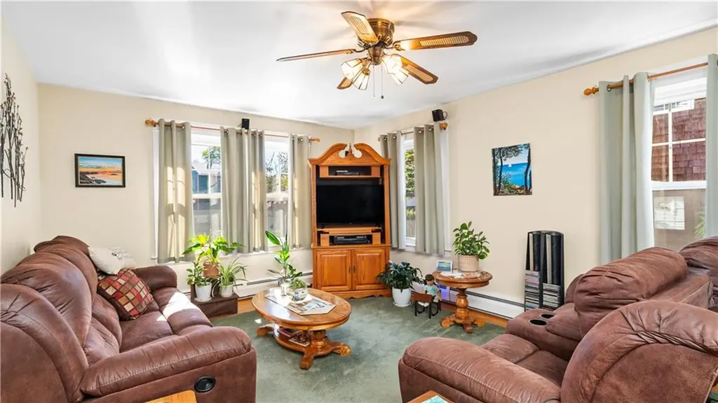 8 Atlantic Avenue Warwick RI 02888