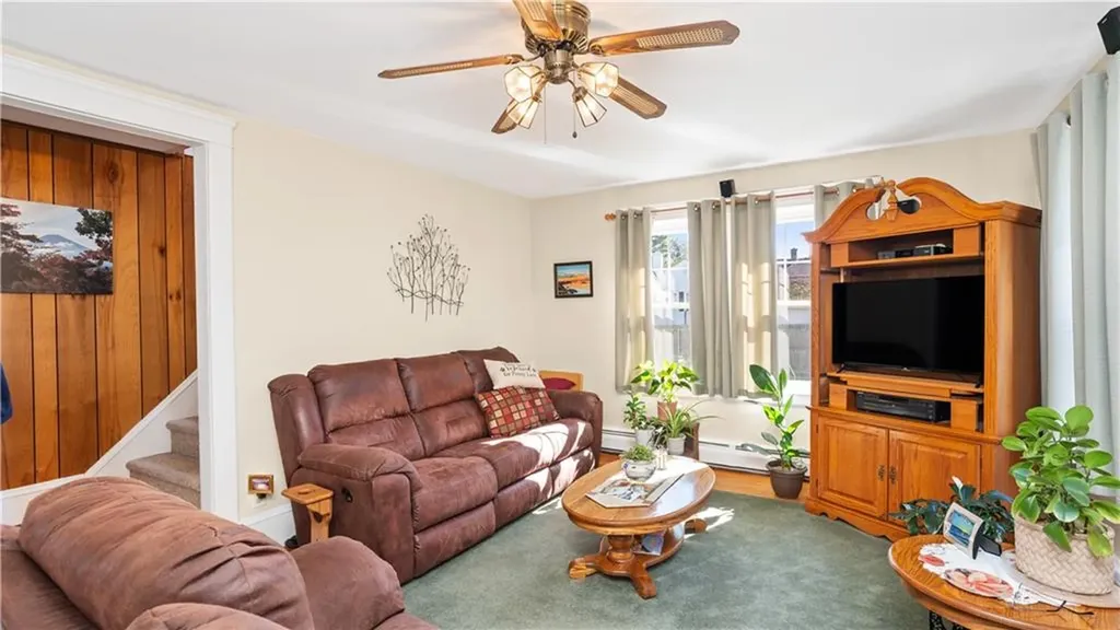 8 Atlantic Avenue Warwick RI 02888