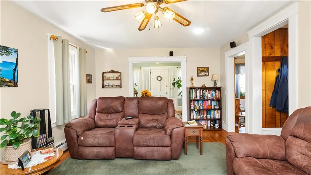 8 Atlantic Avenue Warwick RI 02888