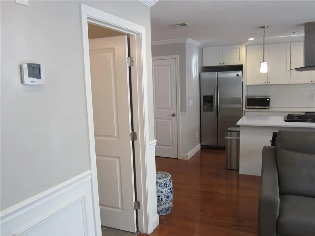 7 Mount Hope Avenue Providence RI 02906