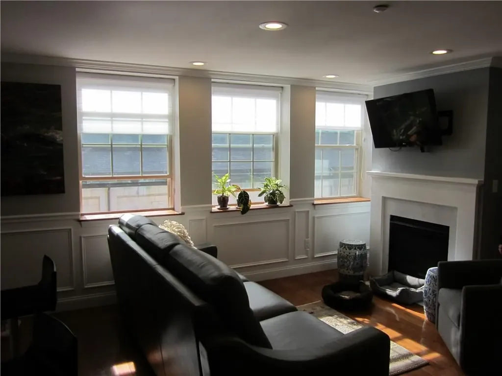 7 Mount Hope Avenue Providence RI 02906