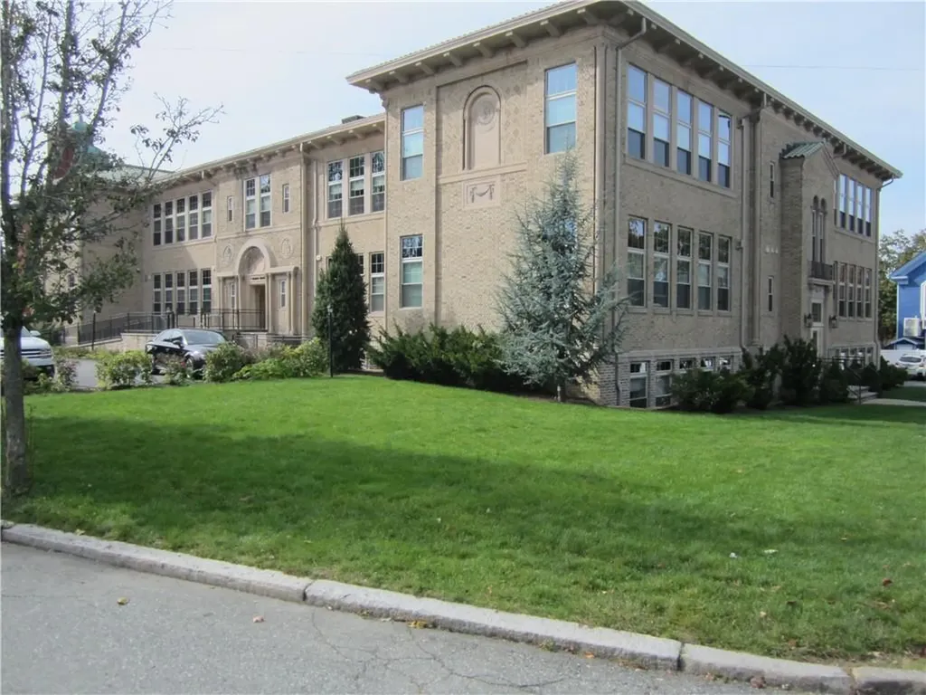 7 Mount Hope Avenue Providence RI 02906